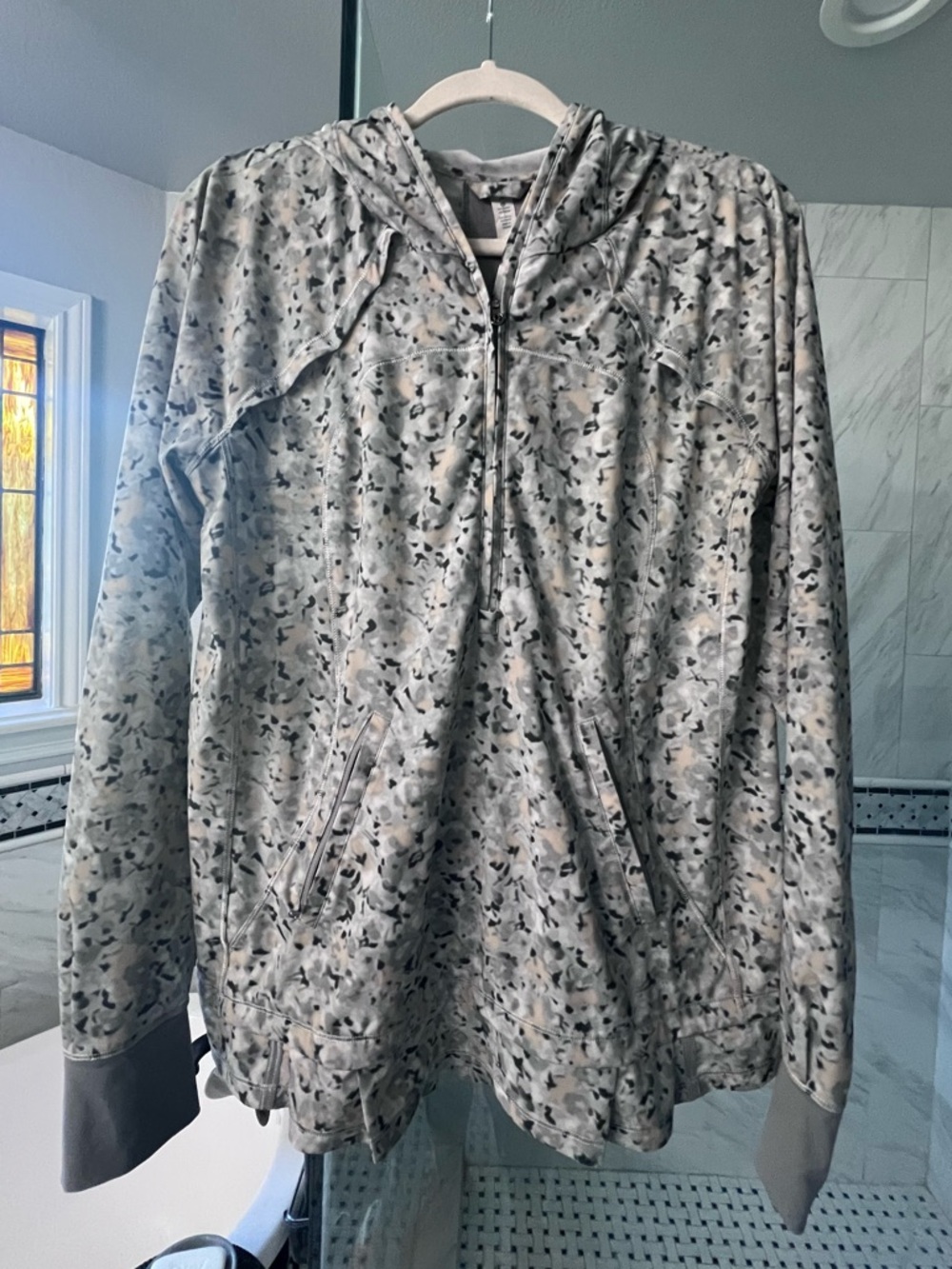 Lululemon Lightened Up Pullover